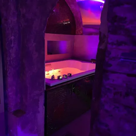 Private & Avec Jacuzzi Privatif Lille
